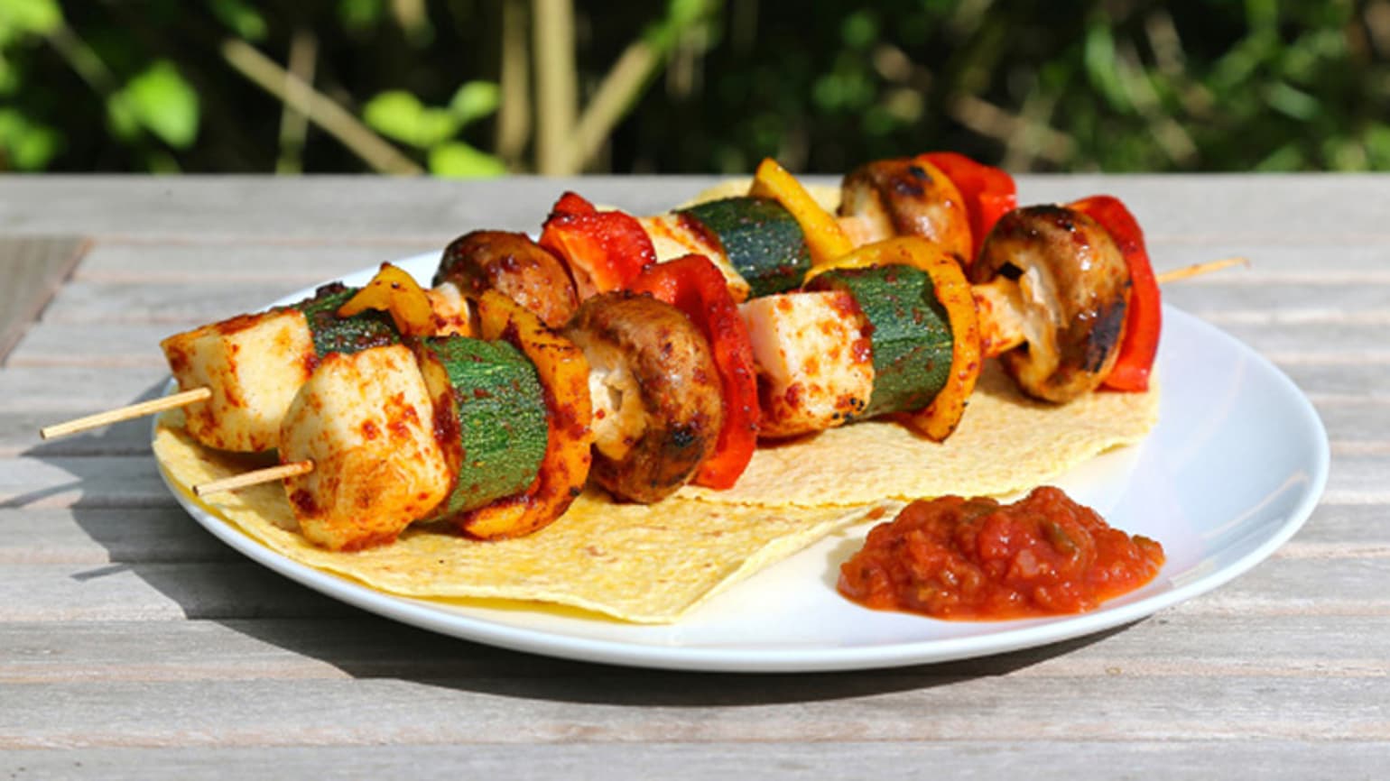 halloumi fajita skewers